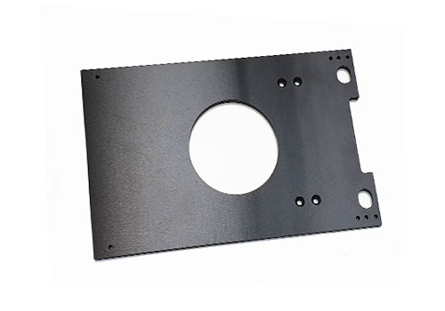 Platte aus Hart-PVC schwarz,. gefräst und Bohrung zum Tei gesenkt, ca. 200x150x4 mm