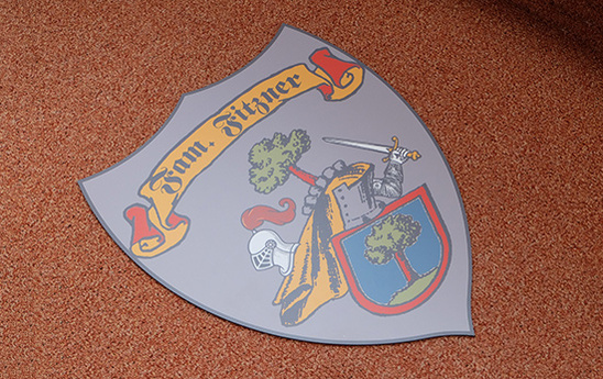 Wappen aus Alu-Schibond® verbundpaltte mit Druck Wappen aus Alu-Schibond® verbundpaltte mit Druck