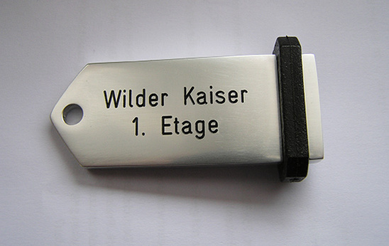 Hotelschlüsselanhänger 02000 K 75 mm Alu silber matt Hotelschlüsselanhänger 02000 K 75 mm Alu silber matt