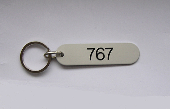 Schlüsselanhänger 61310 78x20x1,5mm Alu silber matt