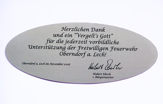 Ovales Gravurschild aus Alumnium Ovales Gravurschild aus Alumnium