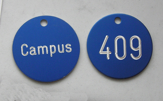 Schlüsselanhänger Alu blau eloxiert mit Gravur Schlüsselanhänger Alu blau eloxiert mit Gravur